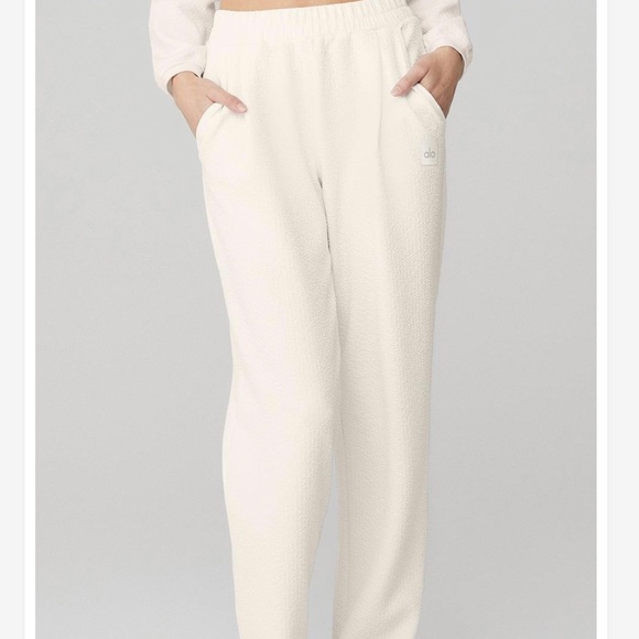 ISO Alo Yoga High-Waisted Tailored Sweatpant